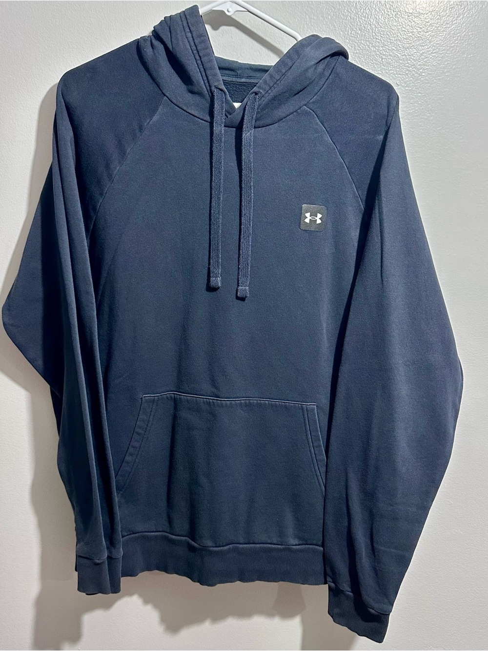 Under Armour Black Pullover Hoodie Size L (191)